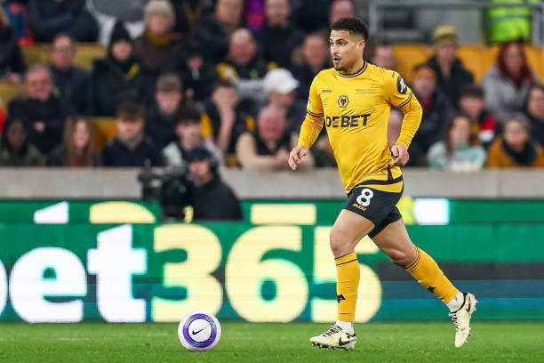 通过一系列 通过一系列