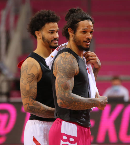 在清洗阵容 在清洗阵容